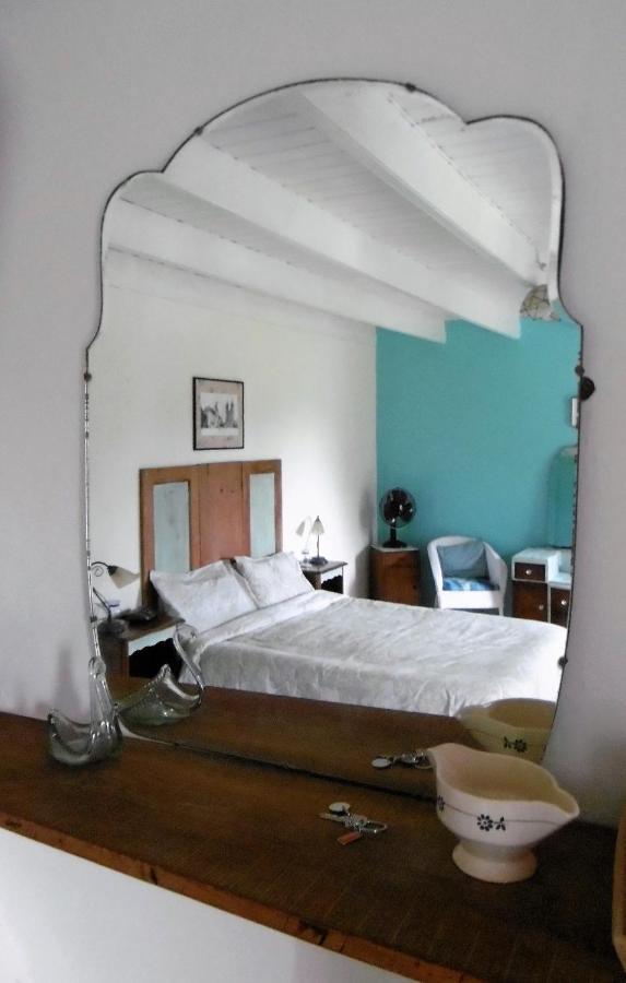La Bicyclette Bleue Bed & Breakfast Montpinchon Bagian luar foto